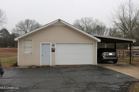 2869 Pleasant Hill Rd, Nesbit, MS 38651 photo 7