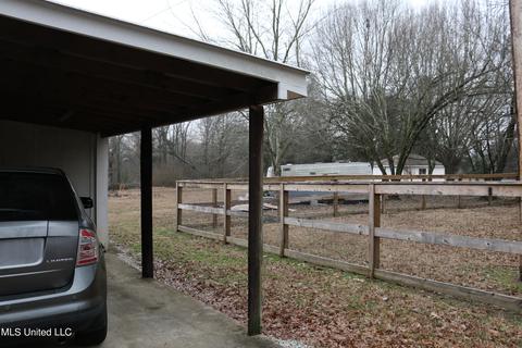 2869 Pleasant Hill Rd, Nesbit, MS 38651 photo 8