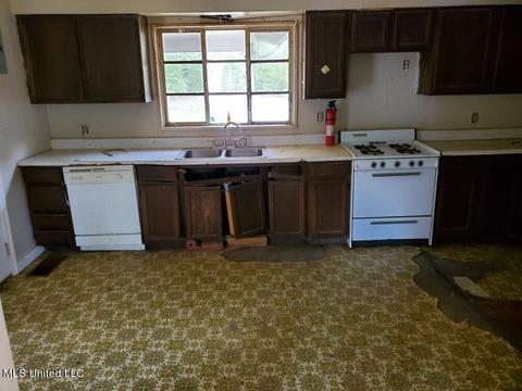 5120 Lurline Dr, Jackson, MS 39204 photo 5