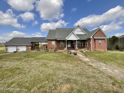 2314 Sharon Rd #A, Canton, MS 39046