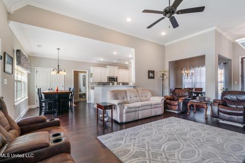 1032 Cross Winds Dr, Hernando, MS 38632 photo 3