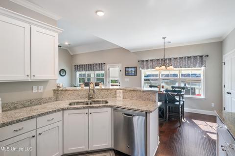 1032 Cross Winds Dr, Hernando, MS 38632 photo 11