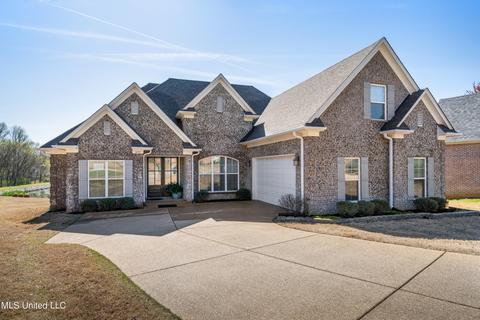 1032 Cross Winds Dr, Hernando, MS 38632