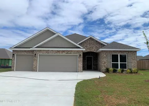 8016 Crawford Dr, Long Beach, MS 39560