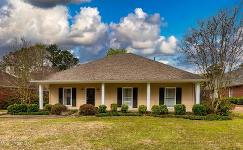 114 E Hill Dr, Madison, MS 39110 photo 1