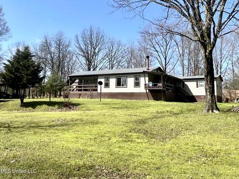 60 Rebecca Dr, Byhalia, MS 38611