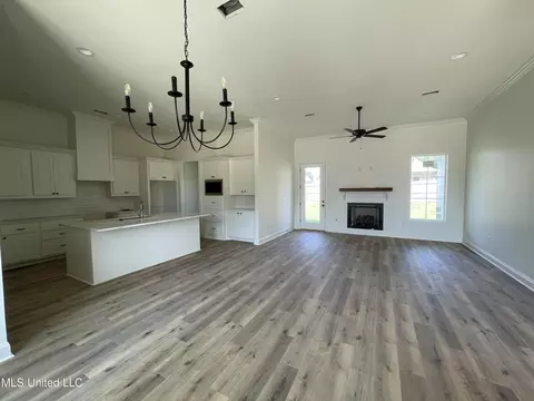 325 Willow Way, Canton, MS 39046 photo 3