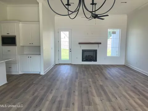 325 Willow Way, Canton, MS 39046 photo 2