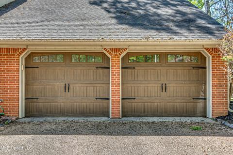 5155 Mccoy Dr, Jackson, MS 39211 photo 5