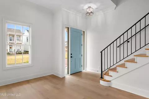 Entry Way - 212 Amelia Cir, Madison, MS 39110 photo 1 of 7