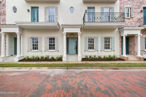 212 Amelia Cir, Madison, MS 39110