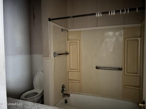 799 N Flag Chapel Rd, Jackson, MS 39209 photo 14
