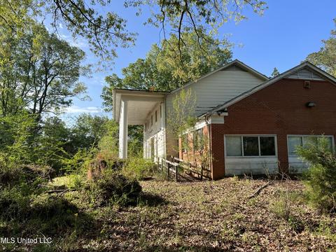 799 N Flag Chapel Rd, Jackson, MS 39209 photo 5