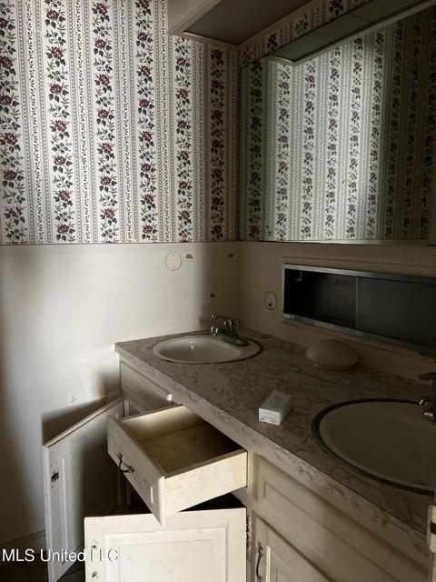 799 N Flag Chapel Rd, Jackson, MS 39209 photo 20