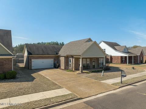 2377 St Ives Ln, Hernando, MS 38632 photo 1