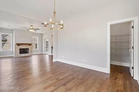 Living - 2548 W Ac Freeman Dr, Hernando, MS 38632 photo 1 of 4