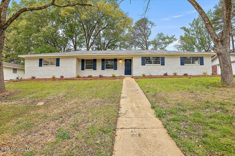 803 Franklin Drive Dr, Clinton, MS 39056