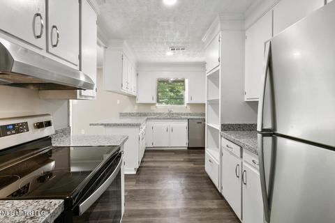 109 Forest Point Dr, Brandon, MS 39047 photo 13