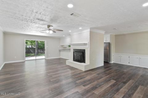 109 Forest Point Dr, Brandon, MS 39047 photo 6