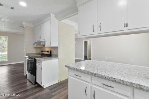 109 Forest Point Dr, Brandon, MS 39047 photo 10