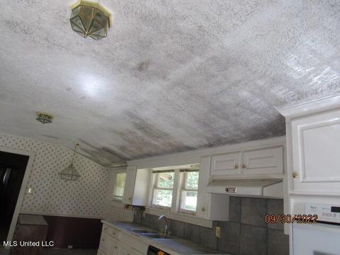 4328 Terry Rd, Jackson, MS 39212 photo 6