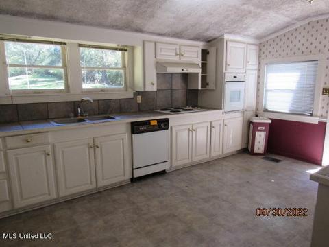 4328 Terry Rd, Jackson, MS 39212 photo 10