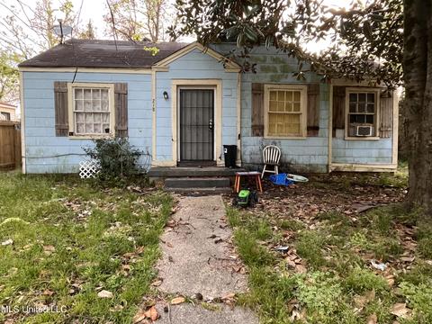 218 Shadowlawn Dr, Jackson, MS 39204 photo 1