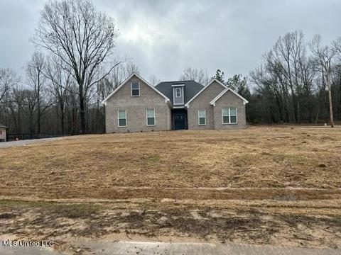 123 Deerfield Trce, Coldwater, MS 38618