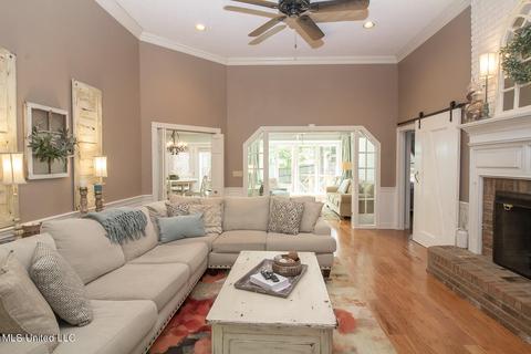 34 Moss Woods Pl, Madison, MS 39110 photo 2