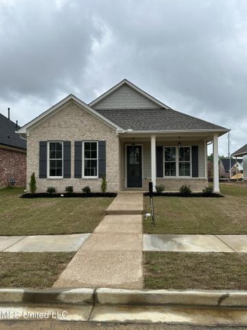 3434 Hatton Dr, Nesbit, MS 38651