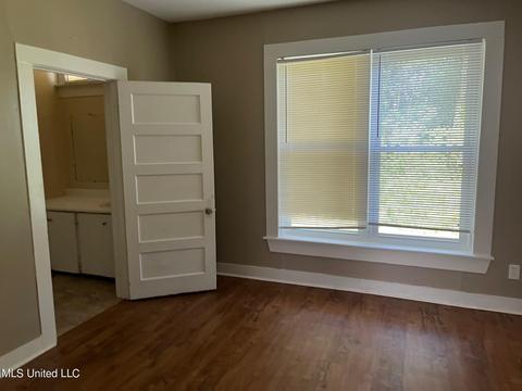 3825 Noble St, Jackson, MS 39209 photo 5