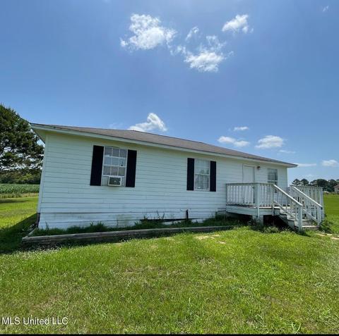 114 North Rd, Holly Springs, MS 38635