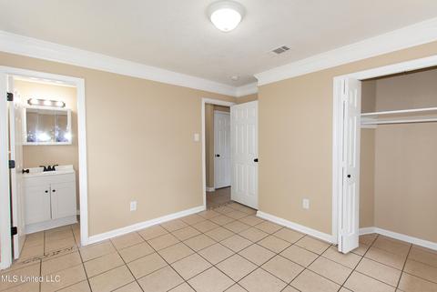 3825 Juniper St, Moss Point, MS 39563 photo 7