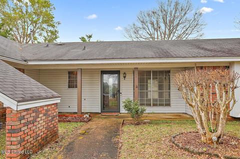 220 Meadow Lane Ln, Jackson, MS 39212 photo 4
