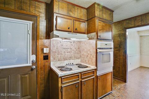 220 Meadow Lane Ln, Jackson, MS 39212 photo 11