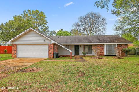 220 Meadow Lane Ln, Jackson, MS 39212