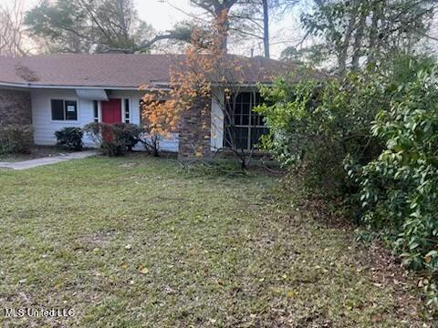 336 Drake Hill Dr, Port Gibson, MS 39150