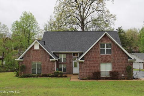 2091 Plumas Dr, Nesbit, MS 38651 photo 2