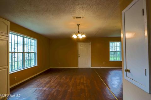 527 Singleton St, Canton, MS 39046 photo 10
