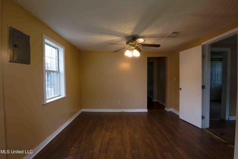 527 Singleton St, Canton, MS 39046 photo 21