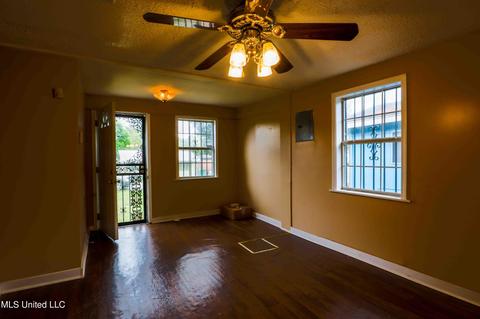527 Singleton St, Canton, MS 39046 photo 18