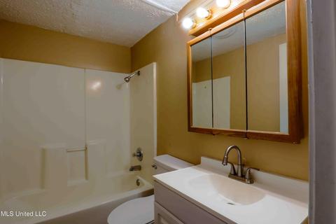 527 Singleton St, Canton, MS 39046 photo 16