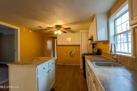 527 Singleton St, Canton, MS 39046 photo 15