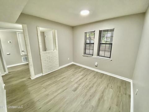 523 Greenmont Dr, Jackson, MS 39212 photo 4