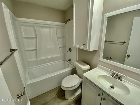 523 Greenmont Dr, Jackson, MS 39212 photo 14