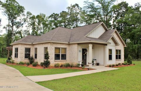 129 Water Oak Dr, Lucedale, MS 39452 photo 2