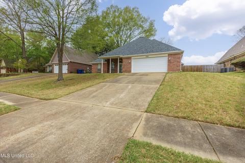 5885 Michaelson Dr, Olive Branch, MS 38654 photo 2