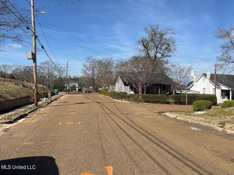 101 Coleman St, Kosciusko, MS 39090 photo 3