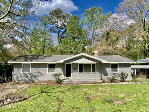 3165 Monticello Dr, Jackson, MS 39212 photo 1