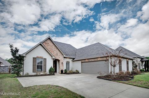 713 Prosperity Xing, Flowood, MS 39232 photo 1